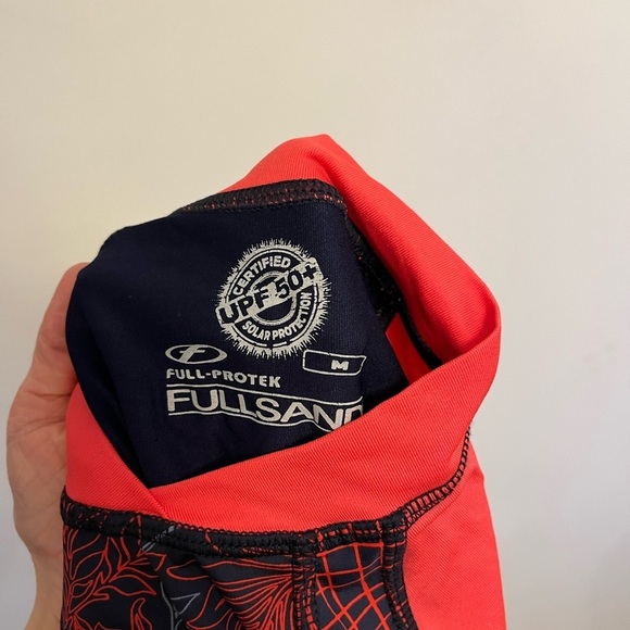 Women Red(light pink) and navy blue Swim Shirt 50 UFP size medium - Picture 3 of 6